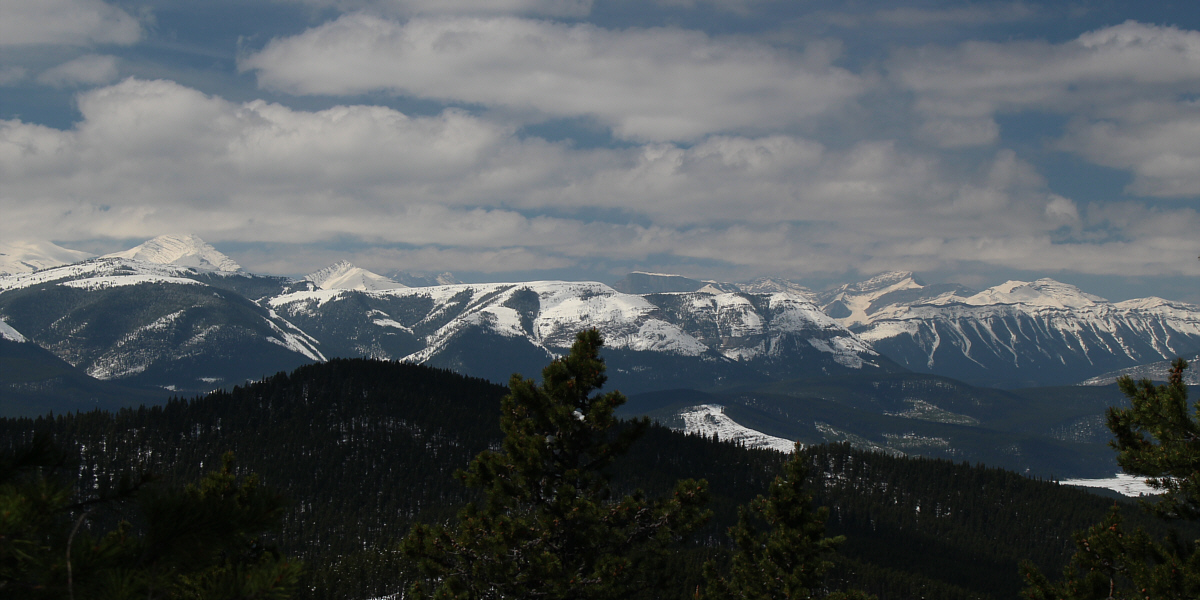 I had to descend a little to the west to get this partially open view.