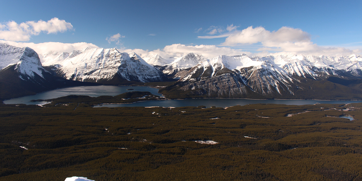 Lotsa familiar peaks as well to the west!