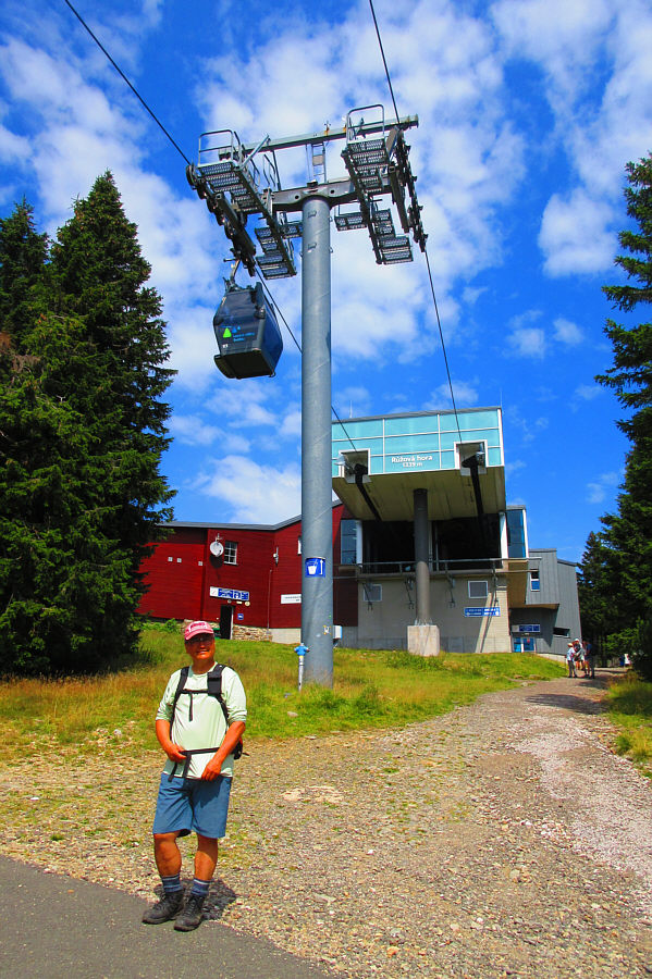 Růov hora is a named summit nearby, but I think it's mostly covered by trees.