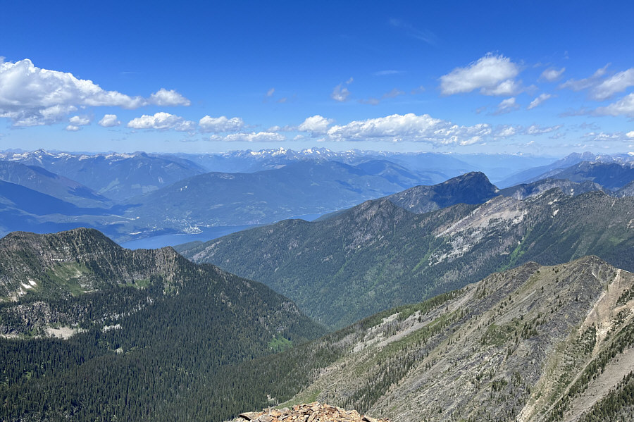 I'll have to remember to look back up this way next time I'm in Kaslo!