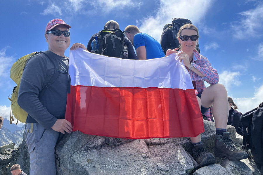 Gralu, czy ci nie żal, Gralu, wracaj do hal!