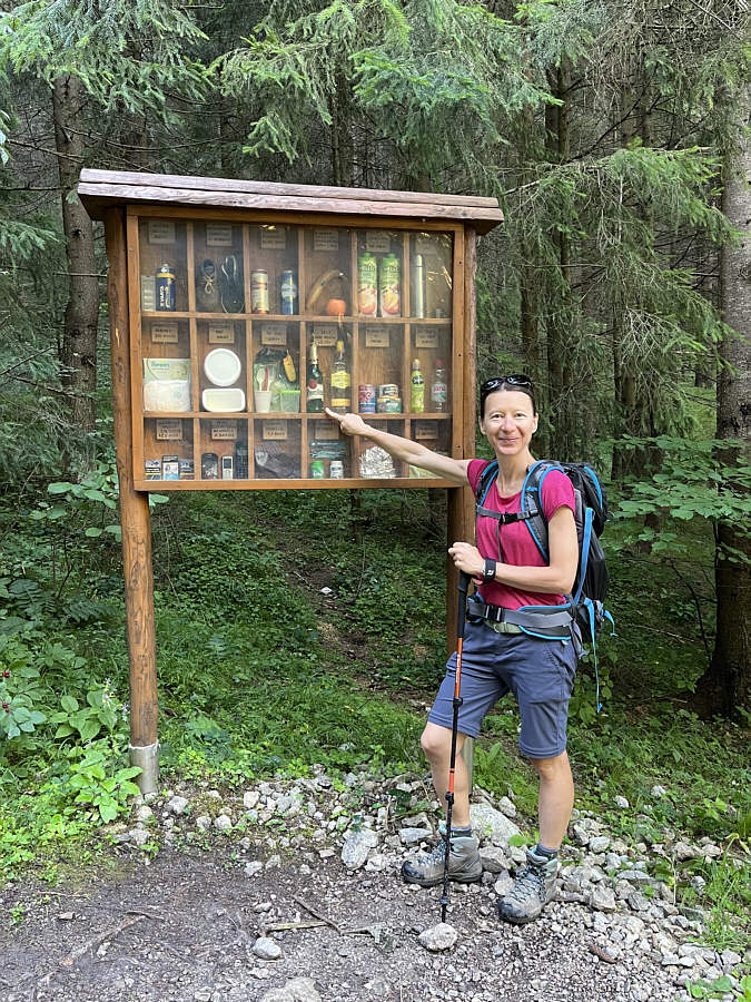 We saw a similar display on our hike to New Dungeness Lighthouse in Washington state earlier this year.