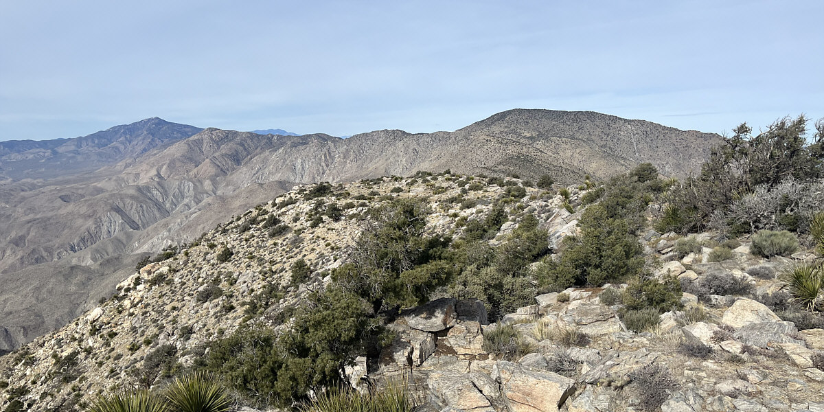 Rabbit Peak is 5.3 kilometres away as the crow flies.