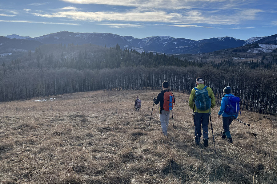 We're still walking away from the trailhead at this point!