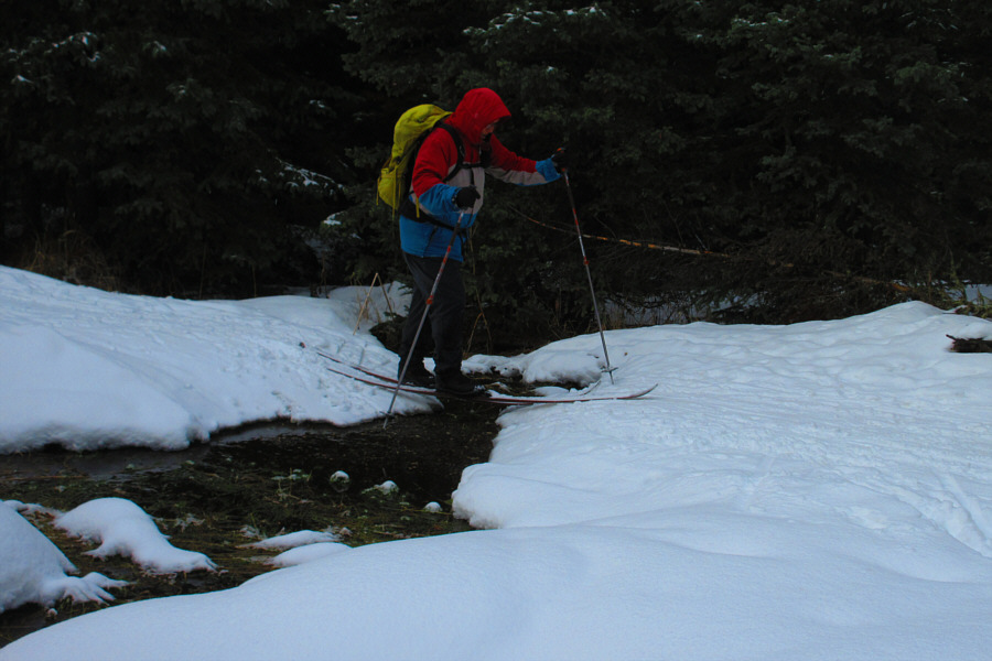 Look at that ski bend!