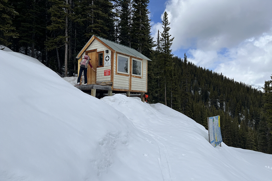 Prime real estate in Banff!