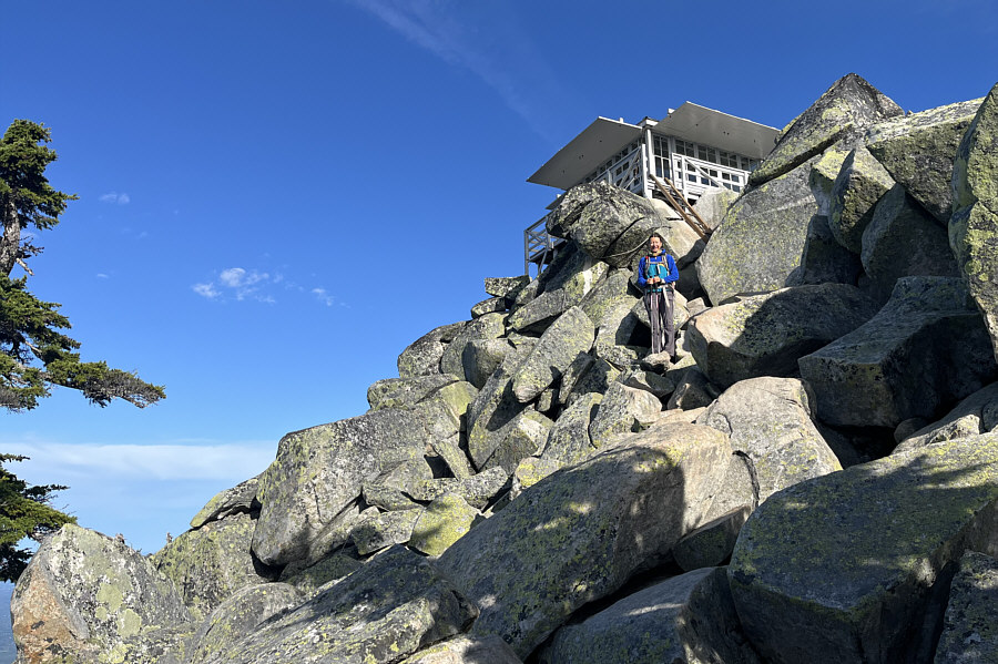 These boulders would likely be very slippery in wet or snowy conditions.