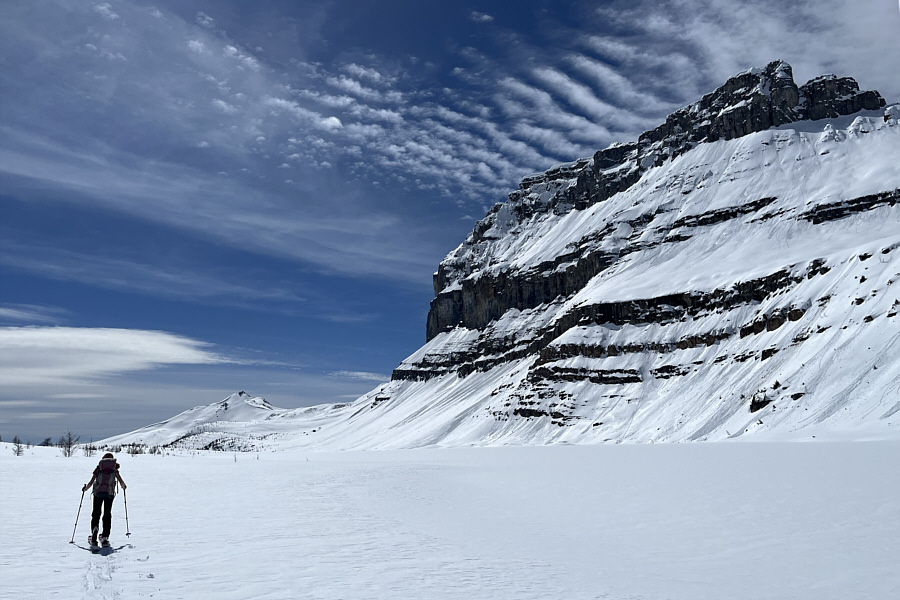 Lotsa spindrift avalanches happening on this day.