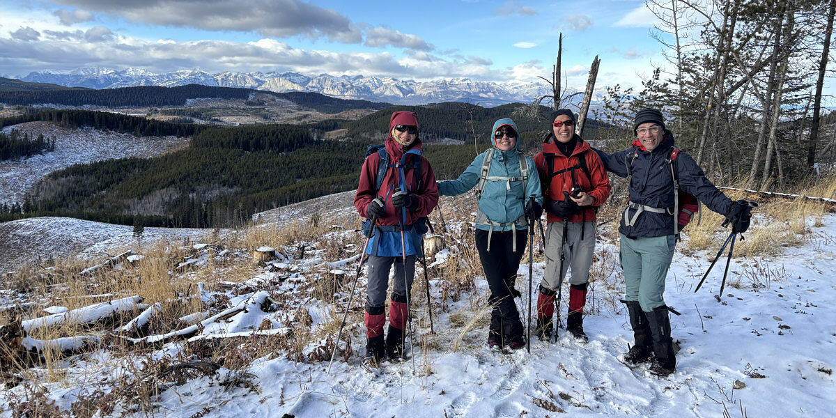 Can you spot Mount Yamnuska?