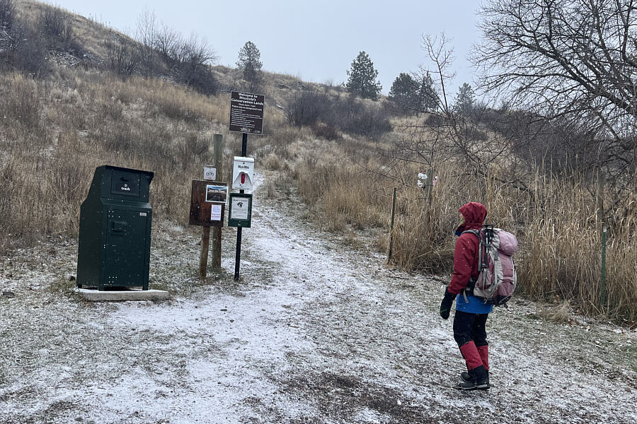 With all the "facilities" here, we better not see any dog poop on the trail!