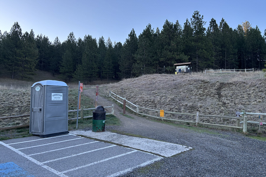 The porta-potty was nice and clean.