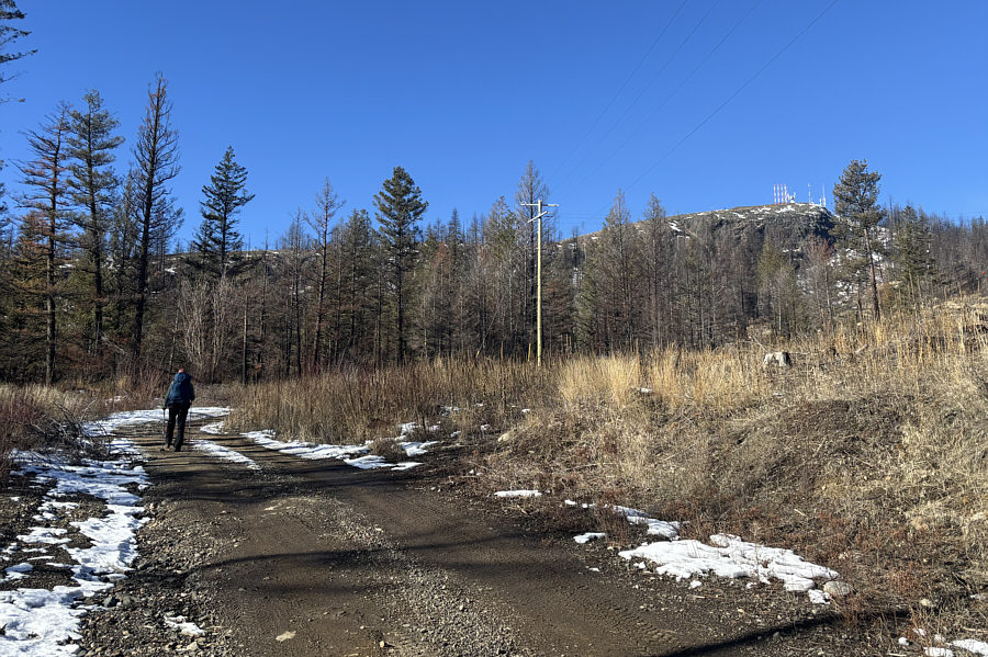 The top is farther away than it appears...