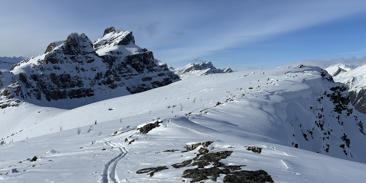 Beware! Thin snow coverage here!