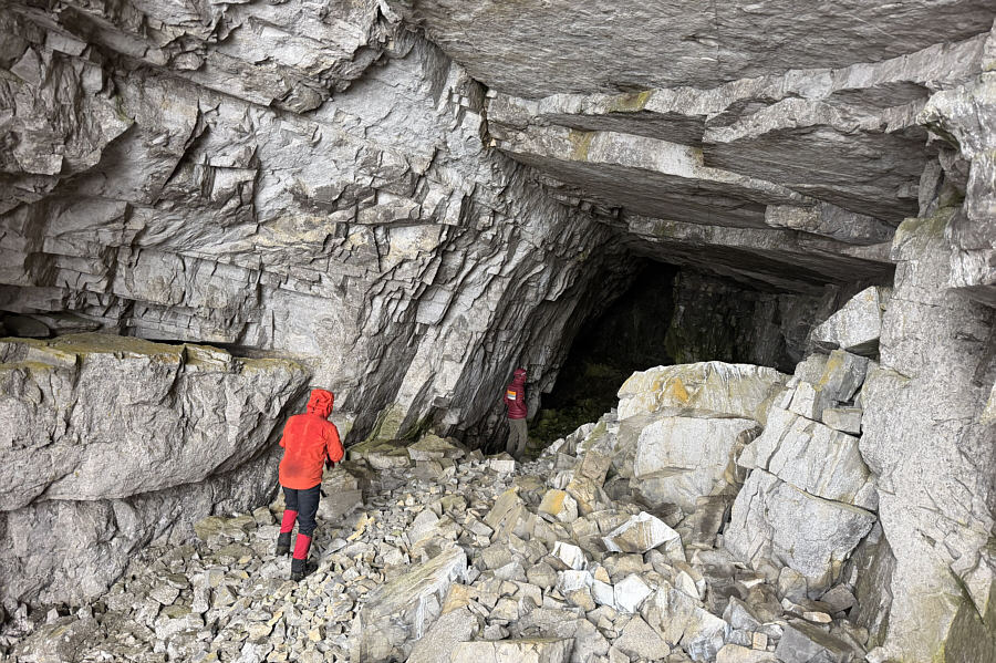 No headlamp required.