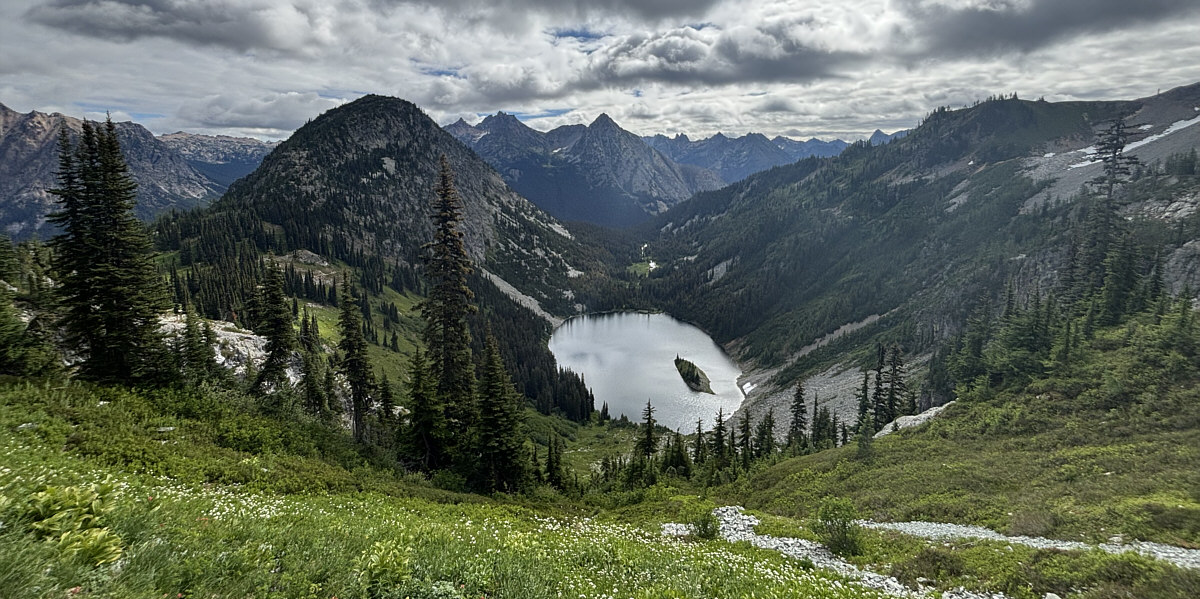 Most maps label it as "Lake Ann", but the official USGS name is Ann Lake.