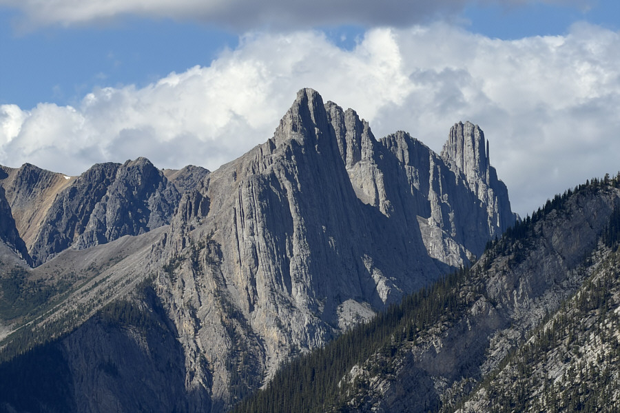 Can you pick out Mount Edith's three peaks?