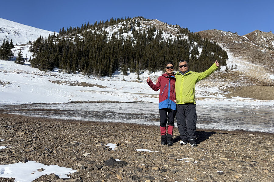 An amazingly warm day at The Hump and so rare to have calm conditions here.