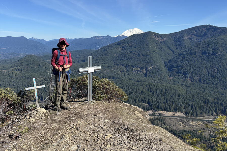 Or is this a grave site? Hope the deceased didn't fall off the edge here!