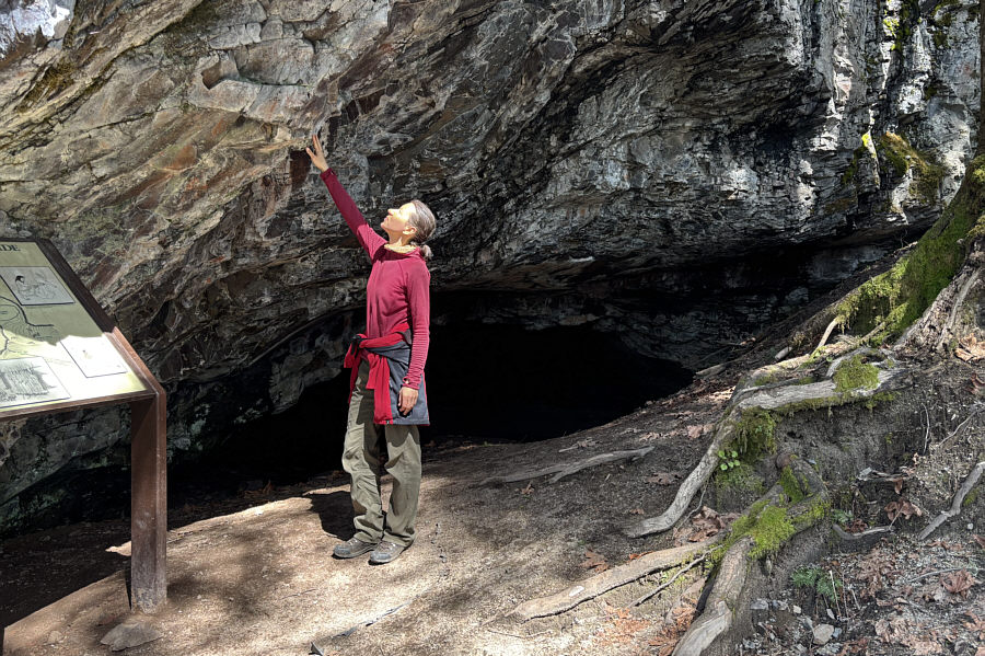 Thank goodness there is no graffiti!