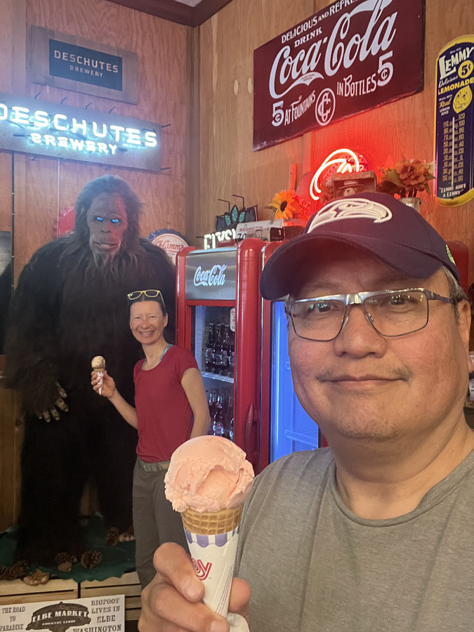 Bigfoot has "Layser" eyes!