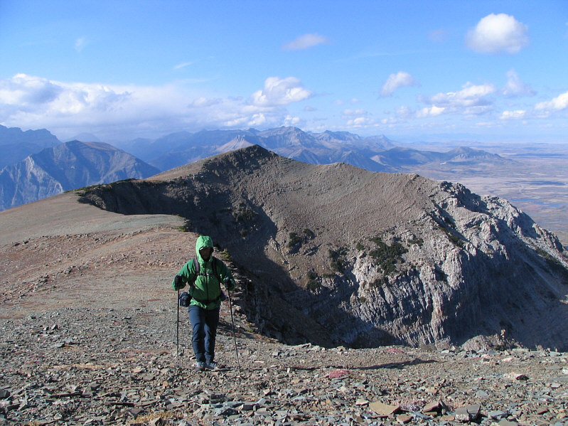 The elevation of the northwest ridge's high point is about 2320 metres.