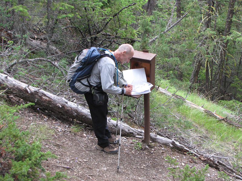 A rather odd place for a trail register since it's about a 5-10 minute hike from the trailhead.