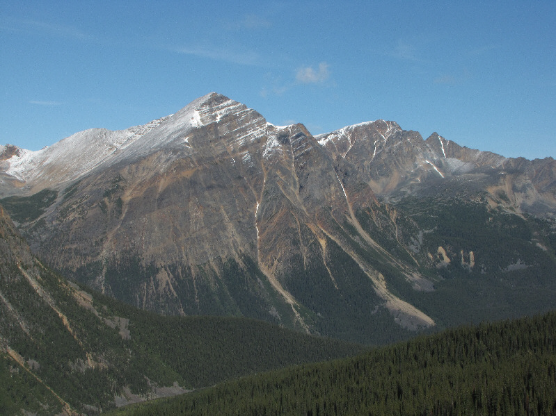 Franchère Peak looks like a long but easy scree slog.