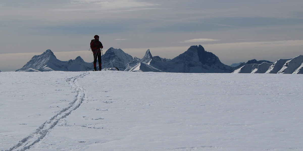 Because of the Vermilion River, all these peaks are difficult to access.