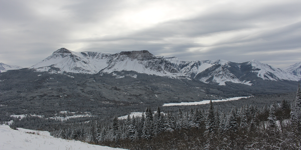 I was tempted to ski down the slope at bottom right.