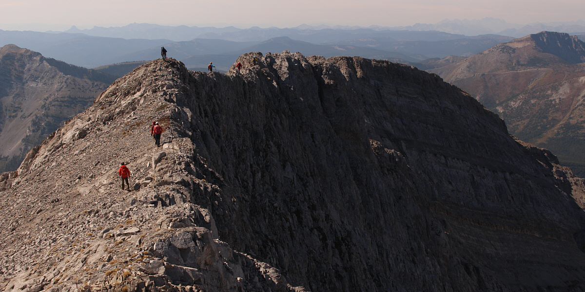 Alternate descent routes are not recommended for Centre Mountain!