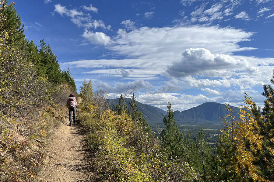 It's a shame they don't allow mountain bikes on this trail.